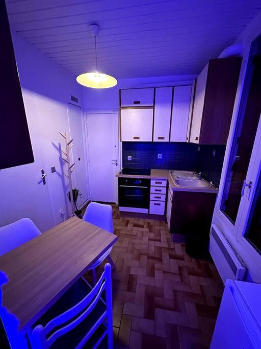 Apartamento La Tete Dans Les Nuages Arcueil Exterior foto