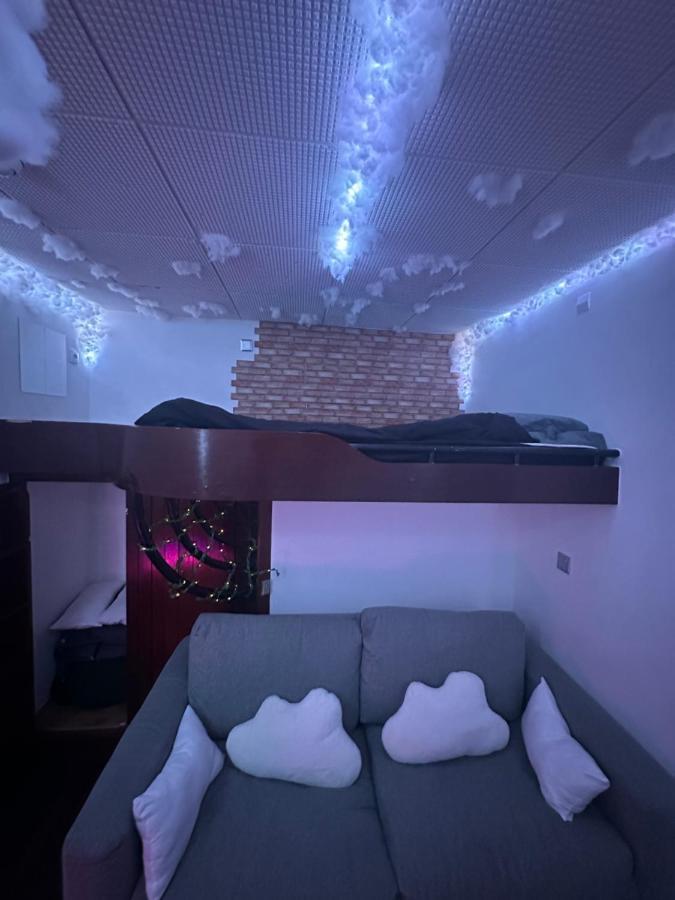 Apartamento La Tete Dans Les Nuages Arcueil Exterior foto